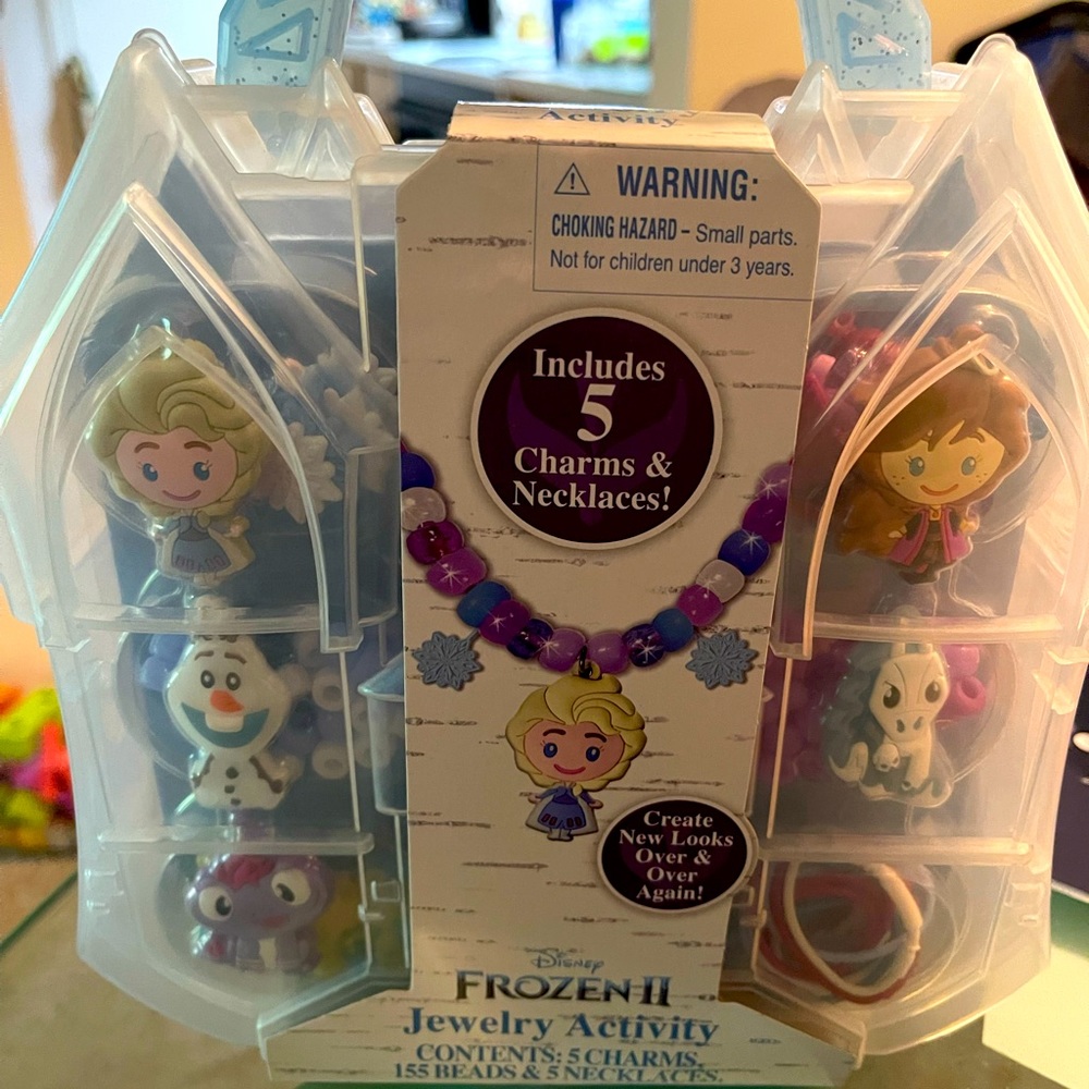 (Sold) “New item” Frozen 2 Jewelry Activity Set!!